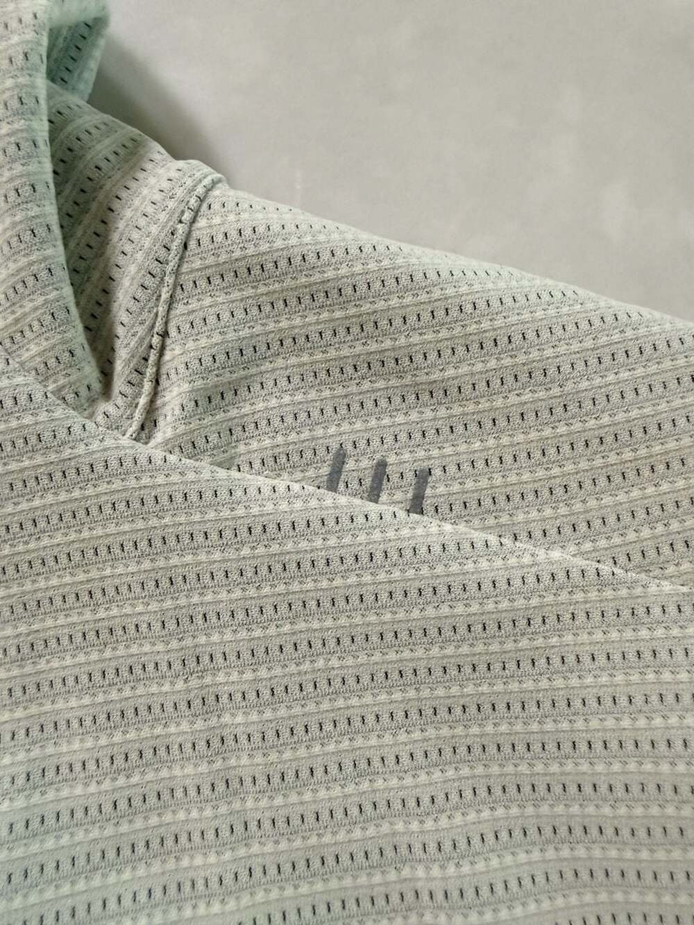 Lululemon Metal Vent Tech Full Zip Hoodie Stripe Mesh 0571 Large - Picture 4 of 8